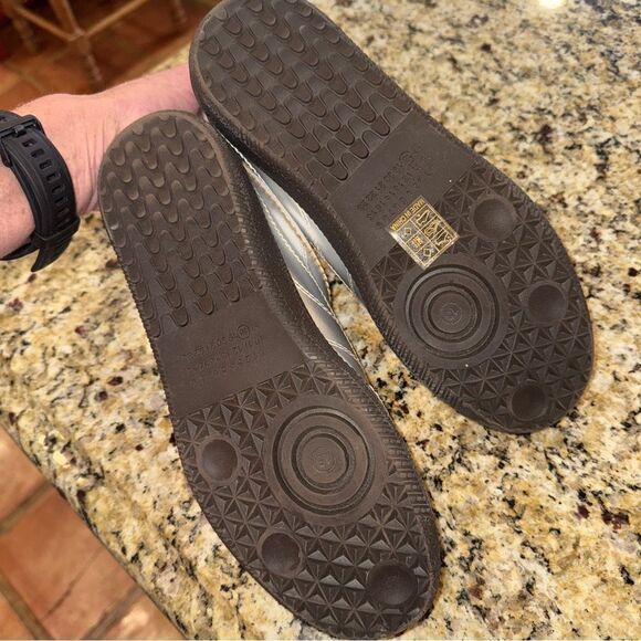 Super cute Casual silver and white sneakers similar to Adidas Sambas- brand new! - Picture 7 of 7